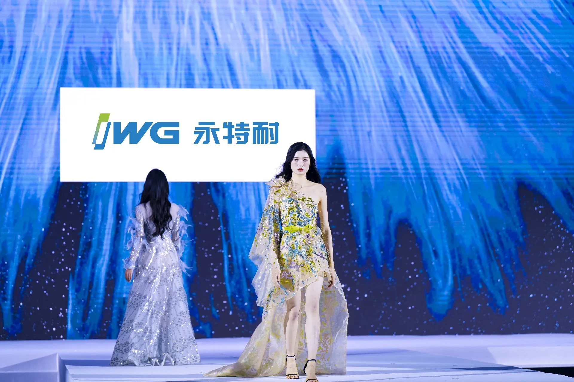 实力加冕 | IWG永特耐荣膺2025年CCSA“高定G20供应链品牌”大奖 实力加冕 | IWG永特耐荣膺2025年CCSA“高定G20供应链品牌”大奖