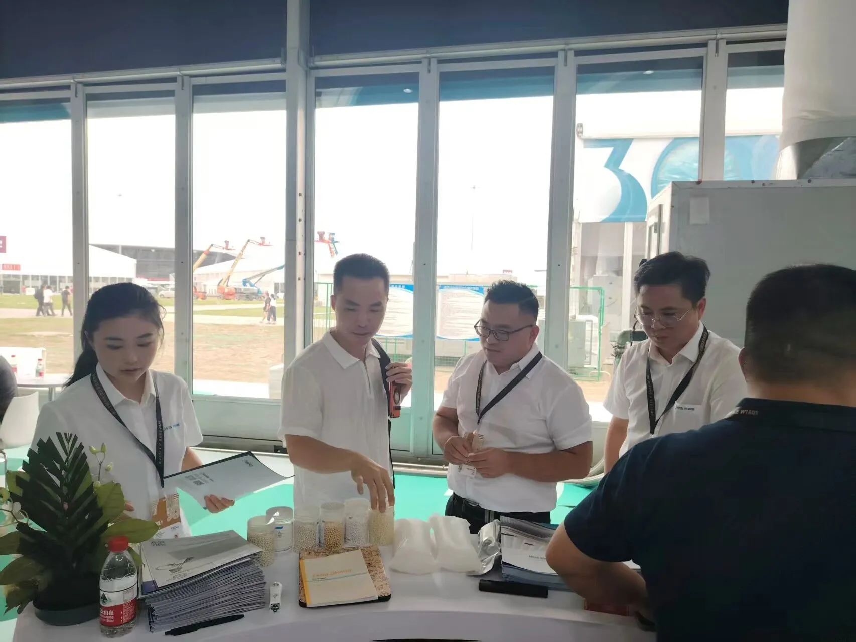 中国家具高端制造展 | IWG爱特科重磅亮相 ,软体静音热熔胶引关注! 中国家具高端制造展 | IWG爱特科重磅亮相 ,软体静音热熔胶引关注!