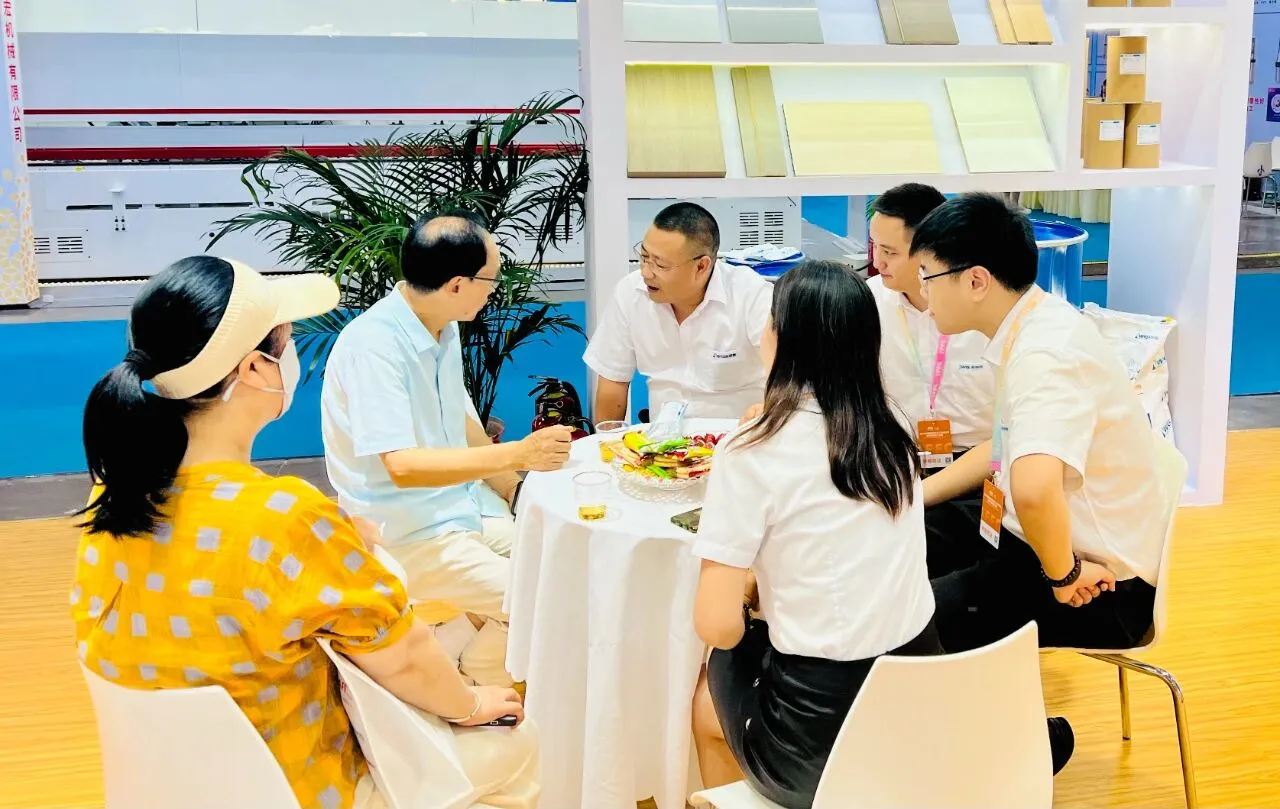 成都家具展丨永特耐PUR全系品类亮相，技术创新引行业关注